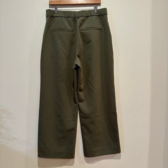 Abercrombie Women's Pants sz 14 Short Pleated Front Green Pants - Picture 5 of 10